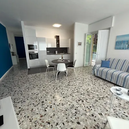Azzurro 2 *